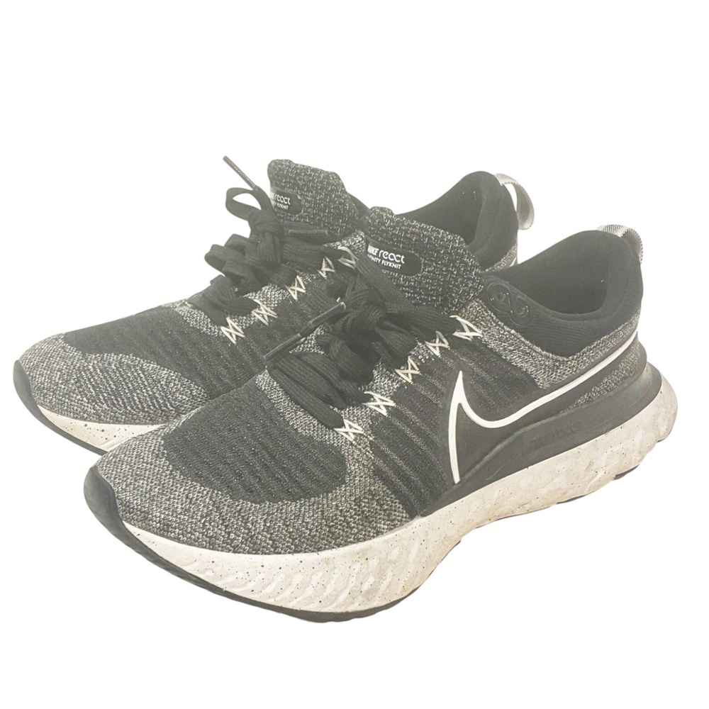 Nike Men’s‎ 9.5 React Infinity Run Flyknit 2 Oreo White Black Low Top Sneaker